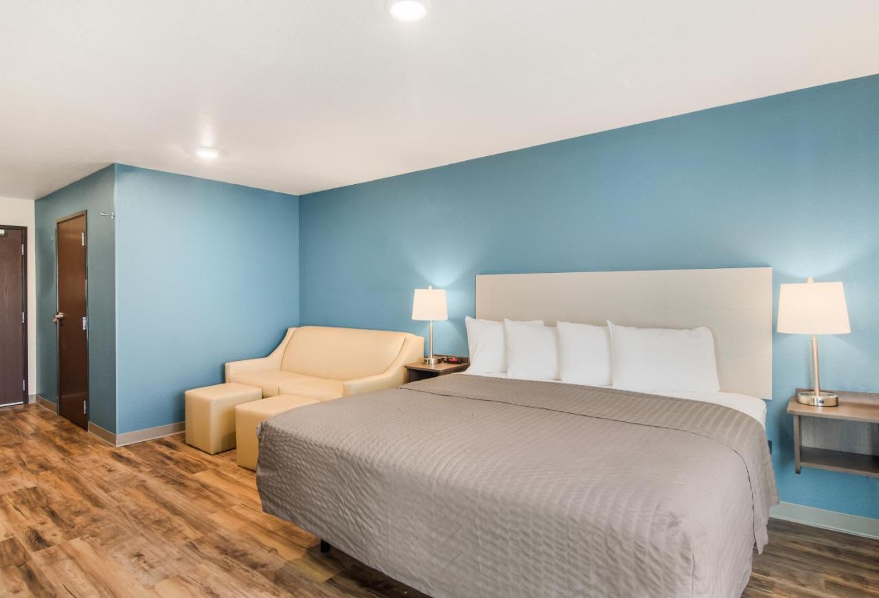 Woodspring Suites Thornton-North Denver Exterior photo