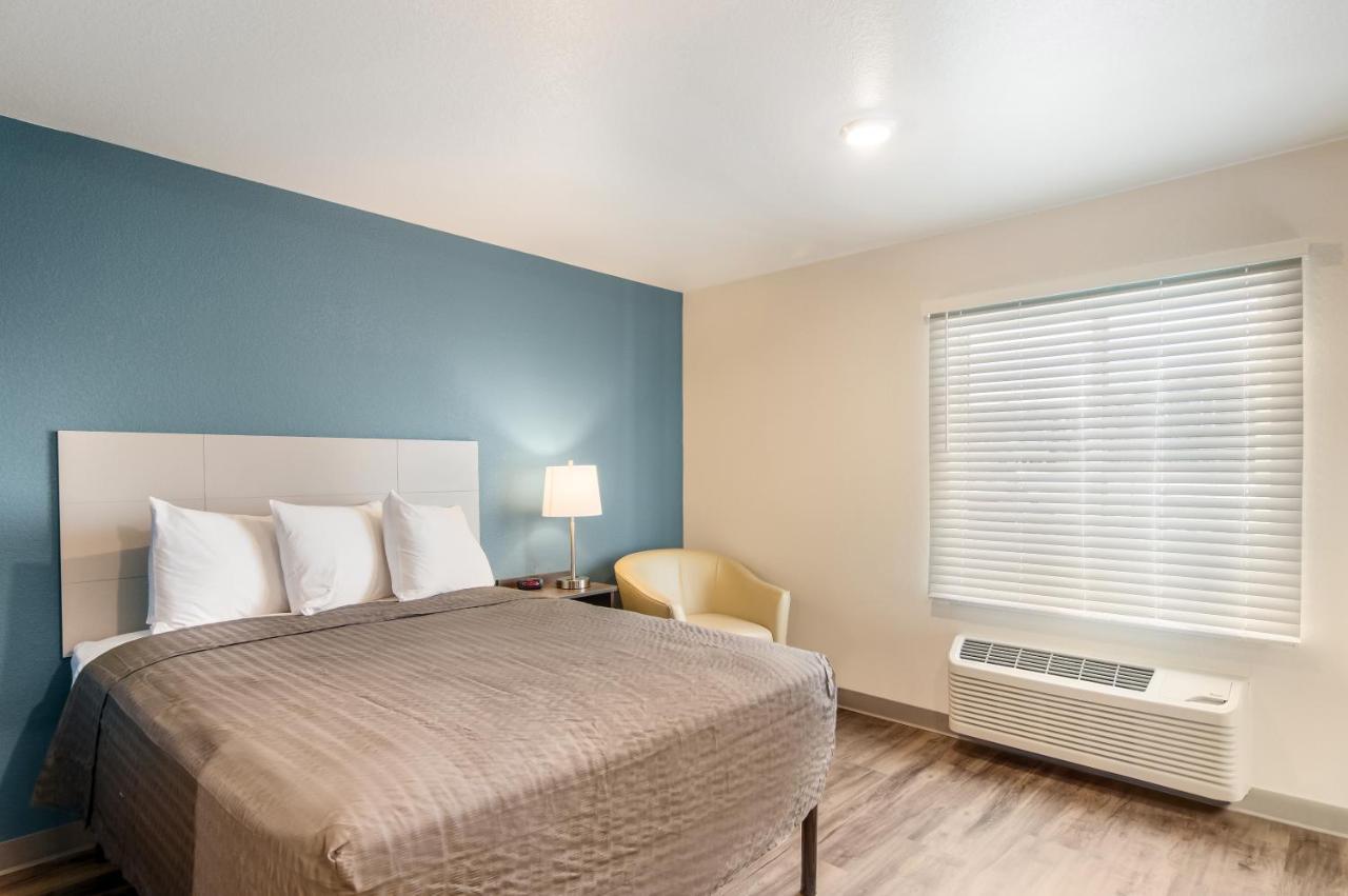 Woodspring Suites Thornton-North Denver Exterior photo
