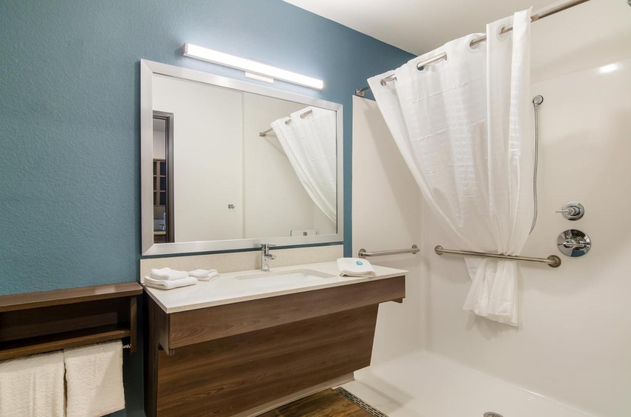 Woodspring Suites Thornton-North Denver Exterior photo